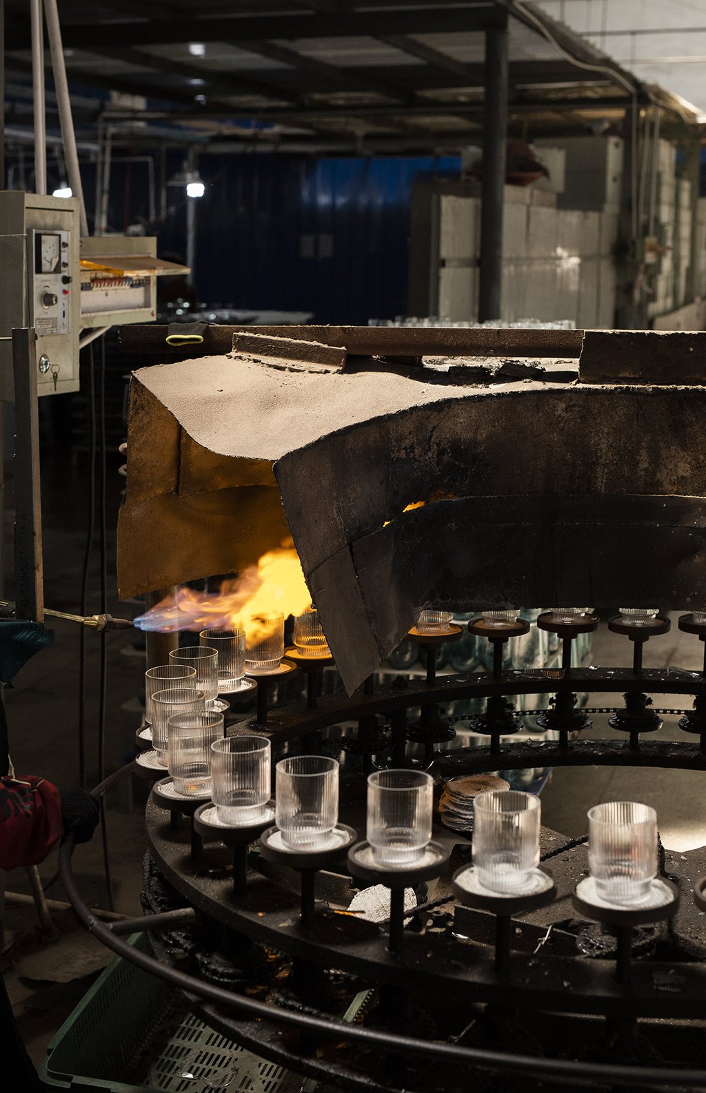 BEHIND THE RIPPLE GLASS PRODUCTION