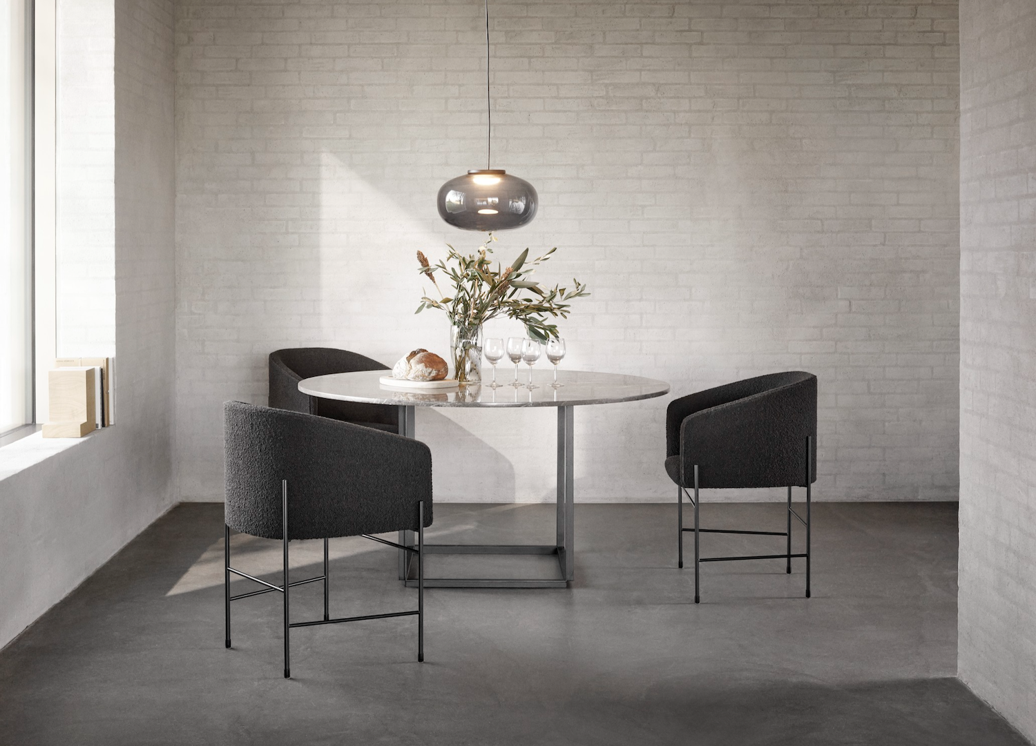 Florence Dining Table 145 cm - Gris Du Marais Marble