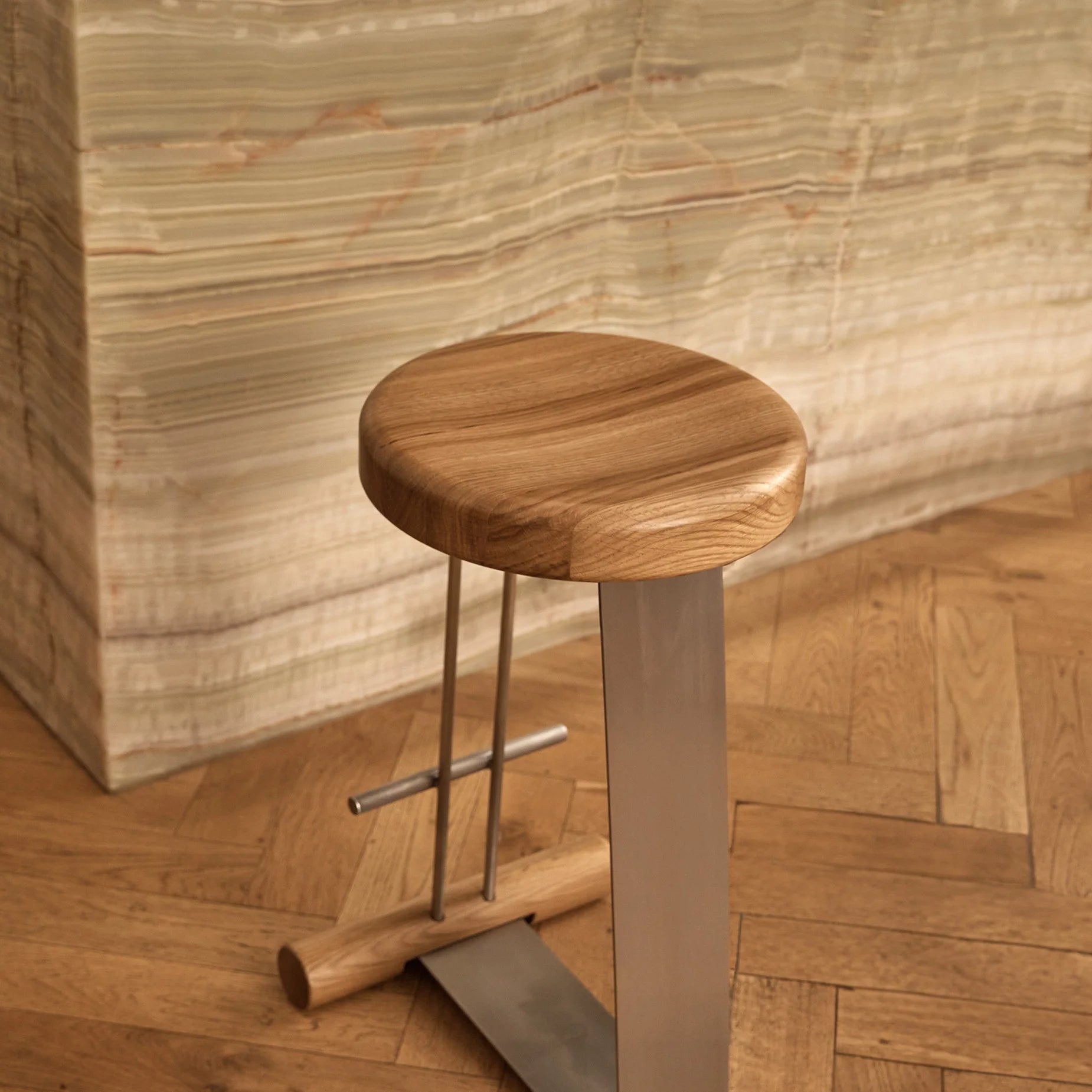 Curva Counter Stool