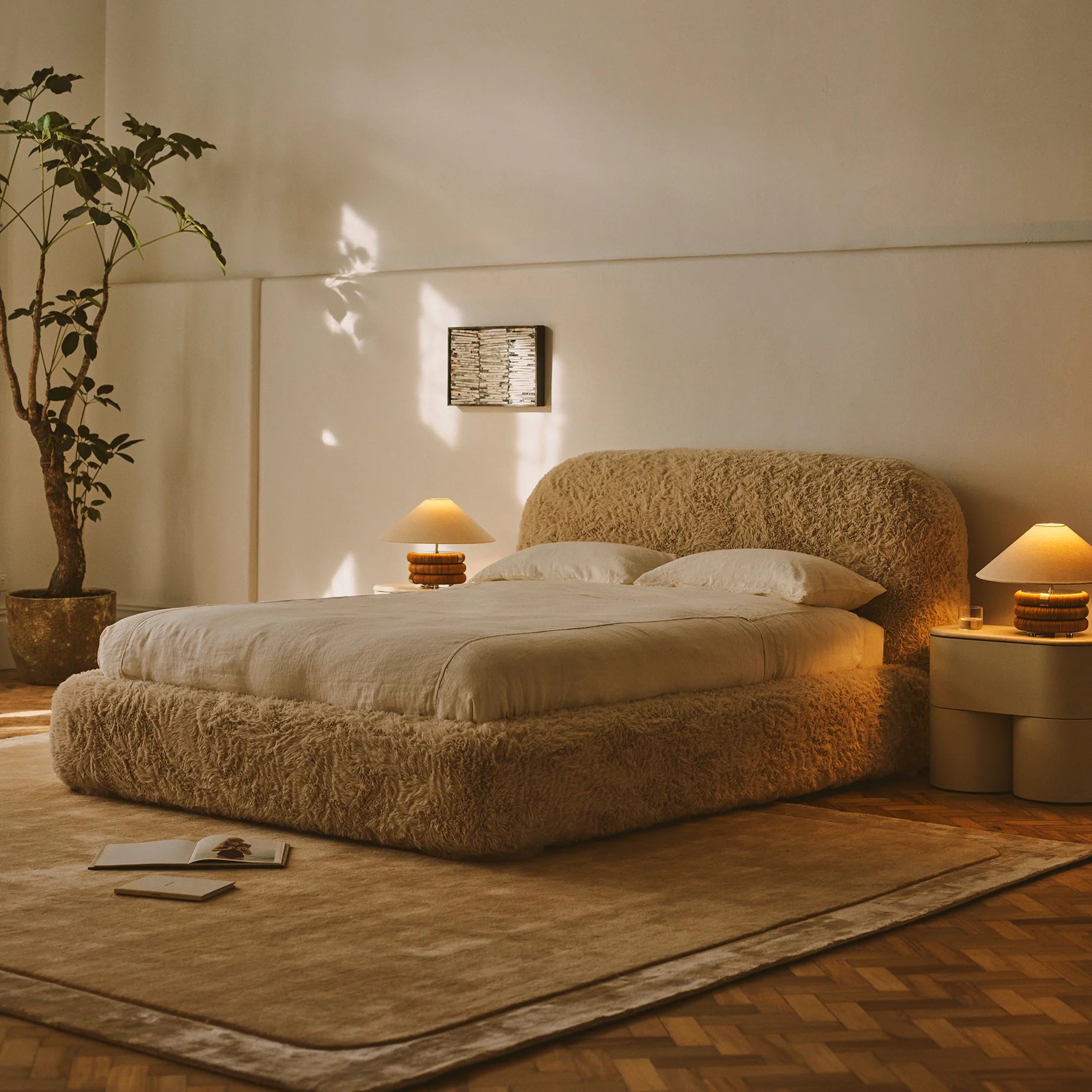 Lull Queen Bed