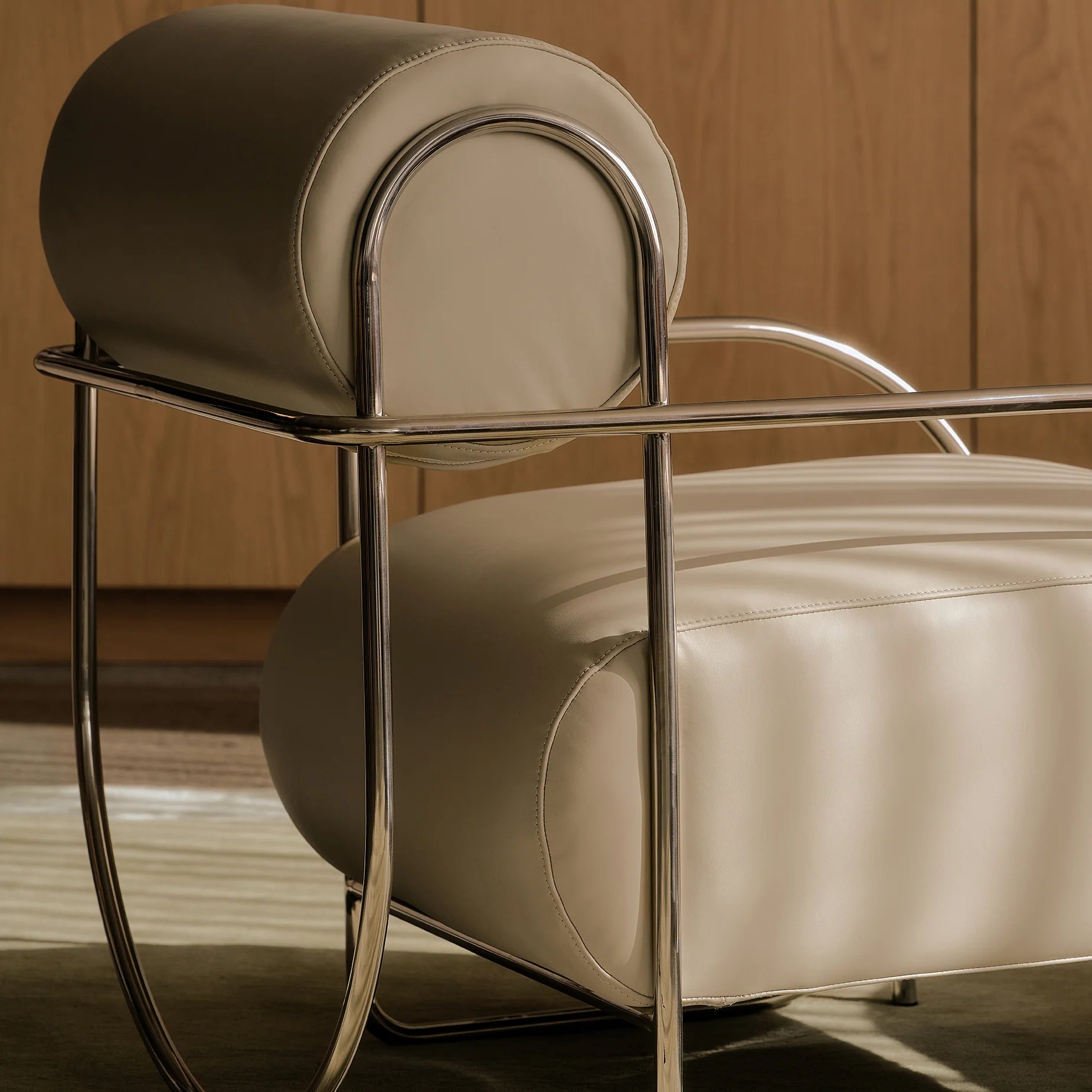 Chromeo Armchair - Simpson Cream