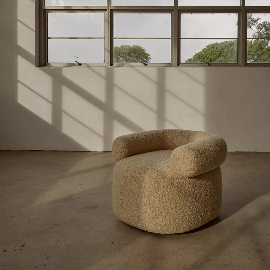 Huggy Swivel Armchair