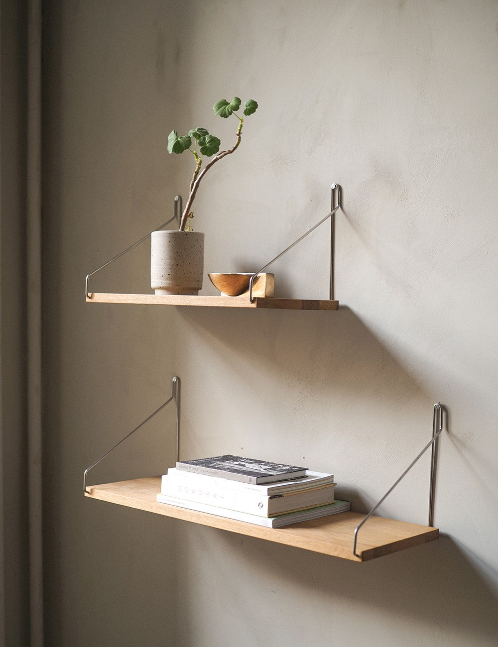 Single Shelf - D27 W80
