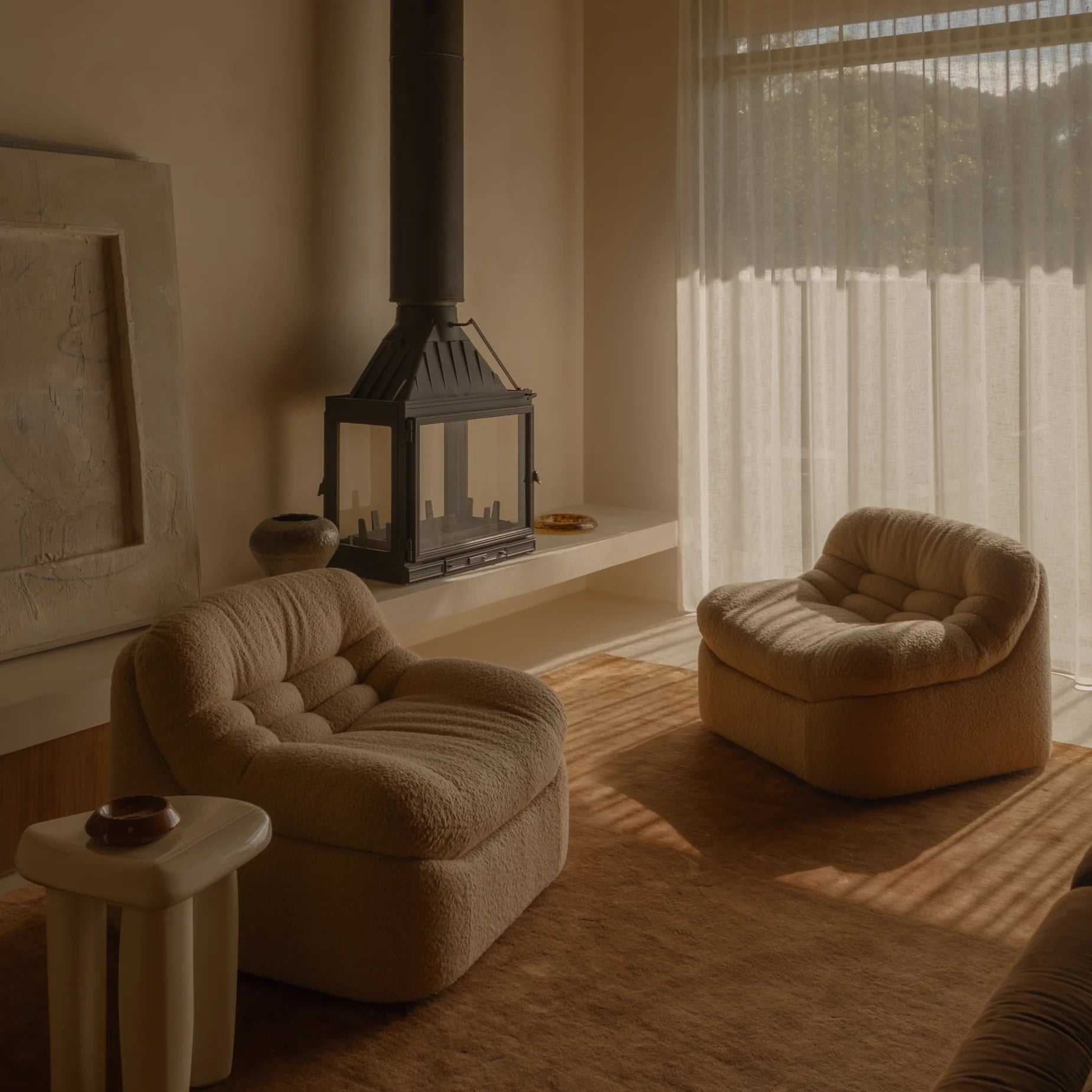Glove Occasional Chair