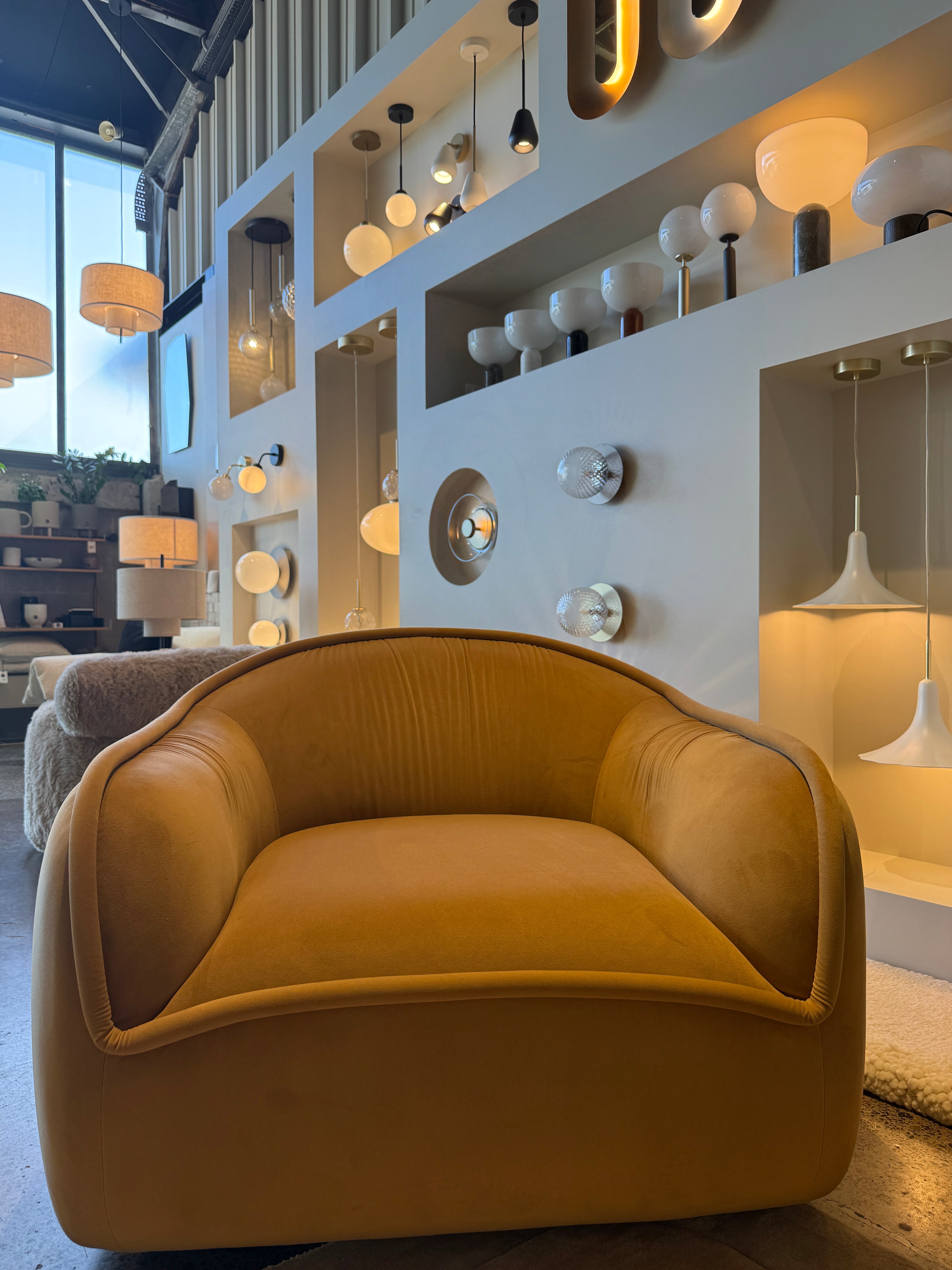 Tubo Chair - Malibu Almond