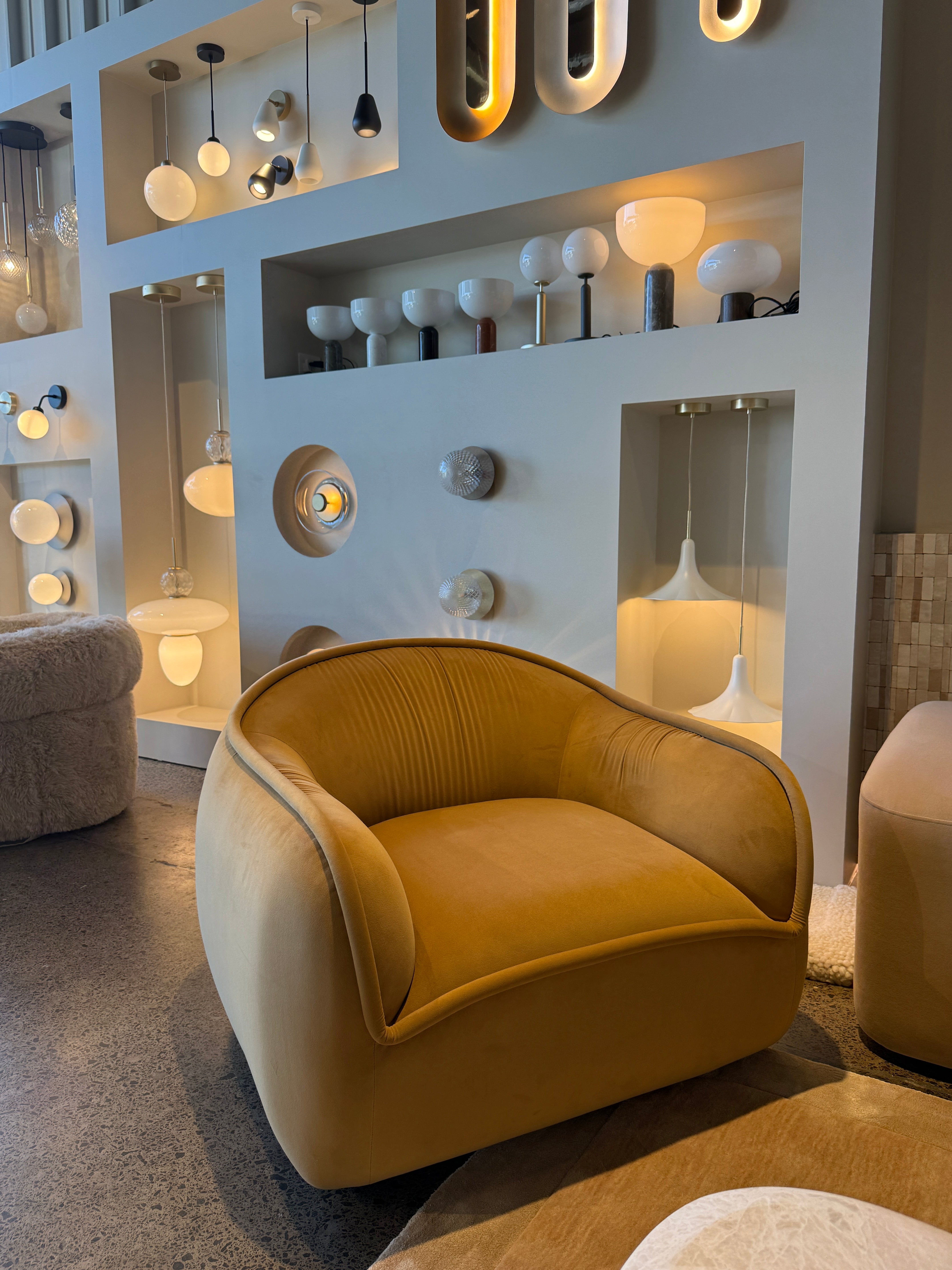 Tubo Chair - Malibu Almond