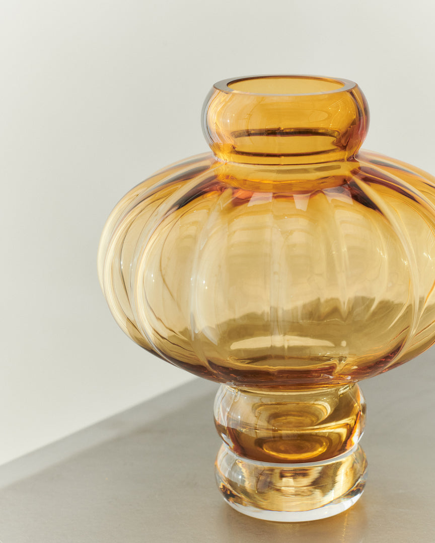 Balloon Vase 02