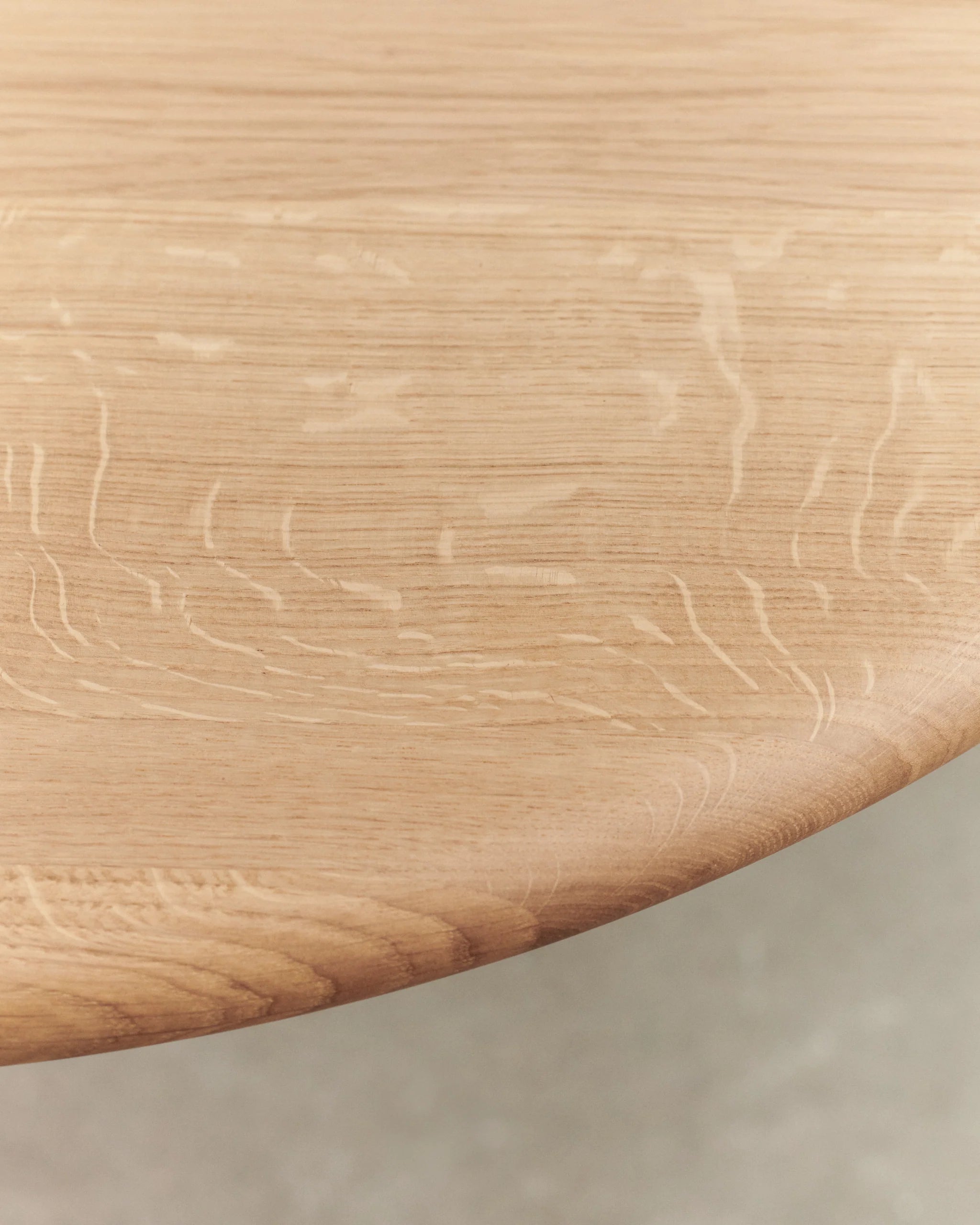 Pillabout Office Table 01