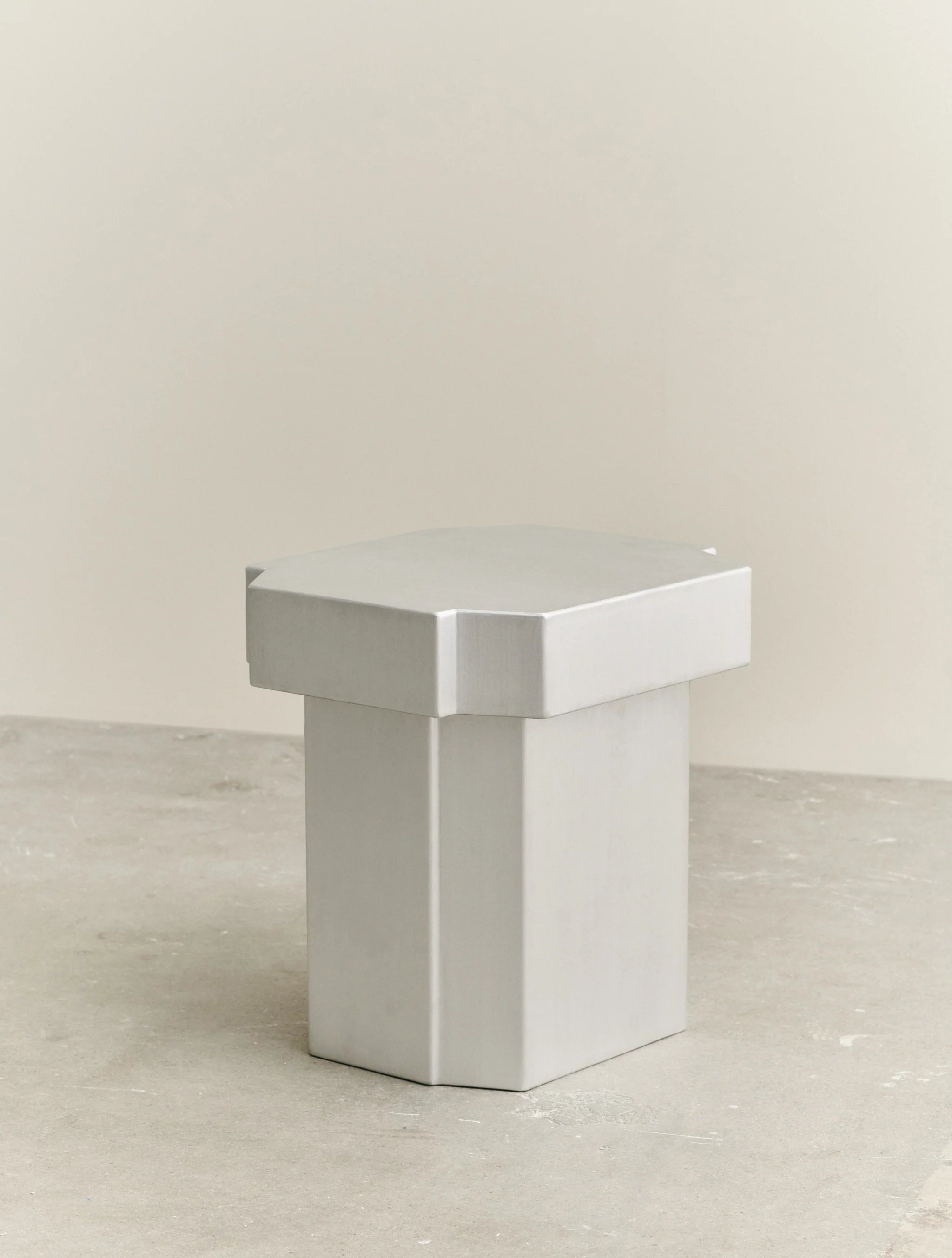 Funki Stool 02