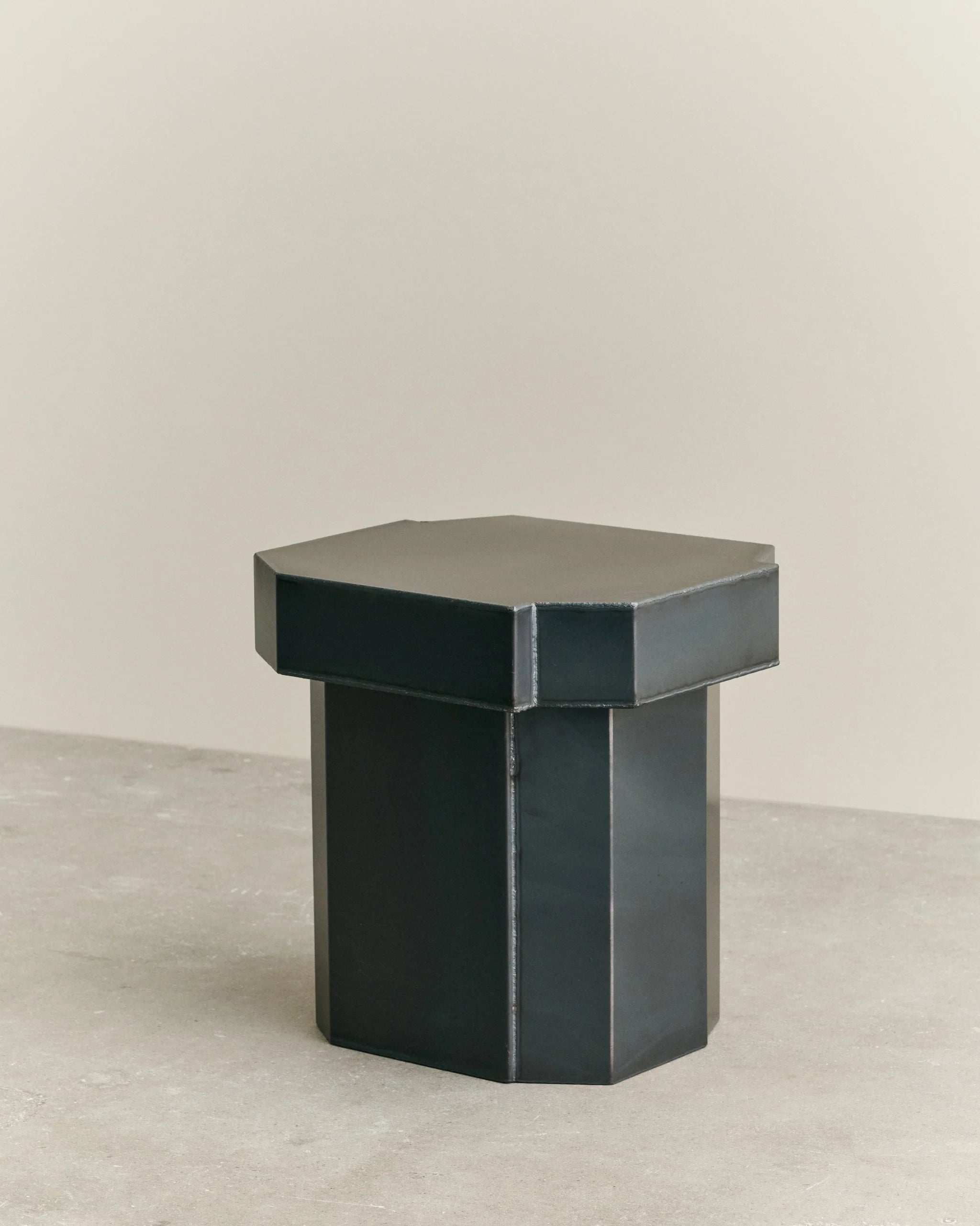 Funki Stool 02
