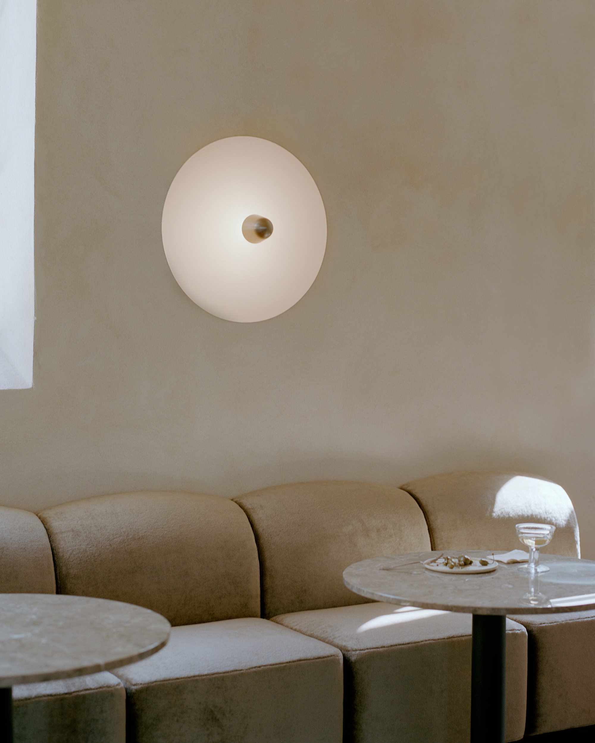 Kantarell Wall and Ceiling Lamp