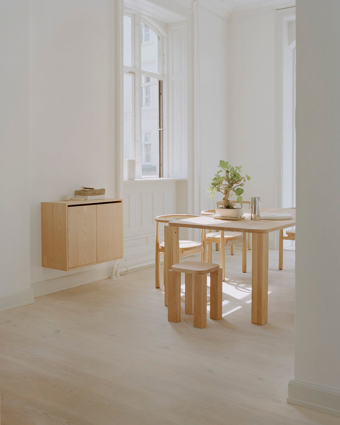 Atlas Dining Table - 250 x 95