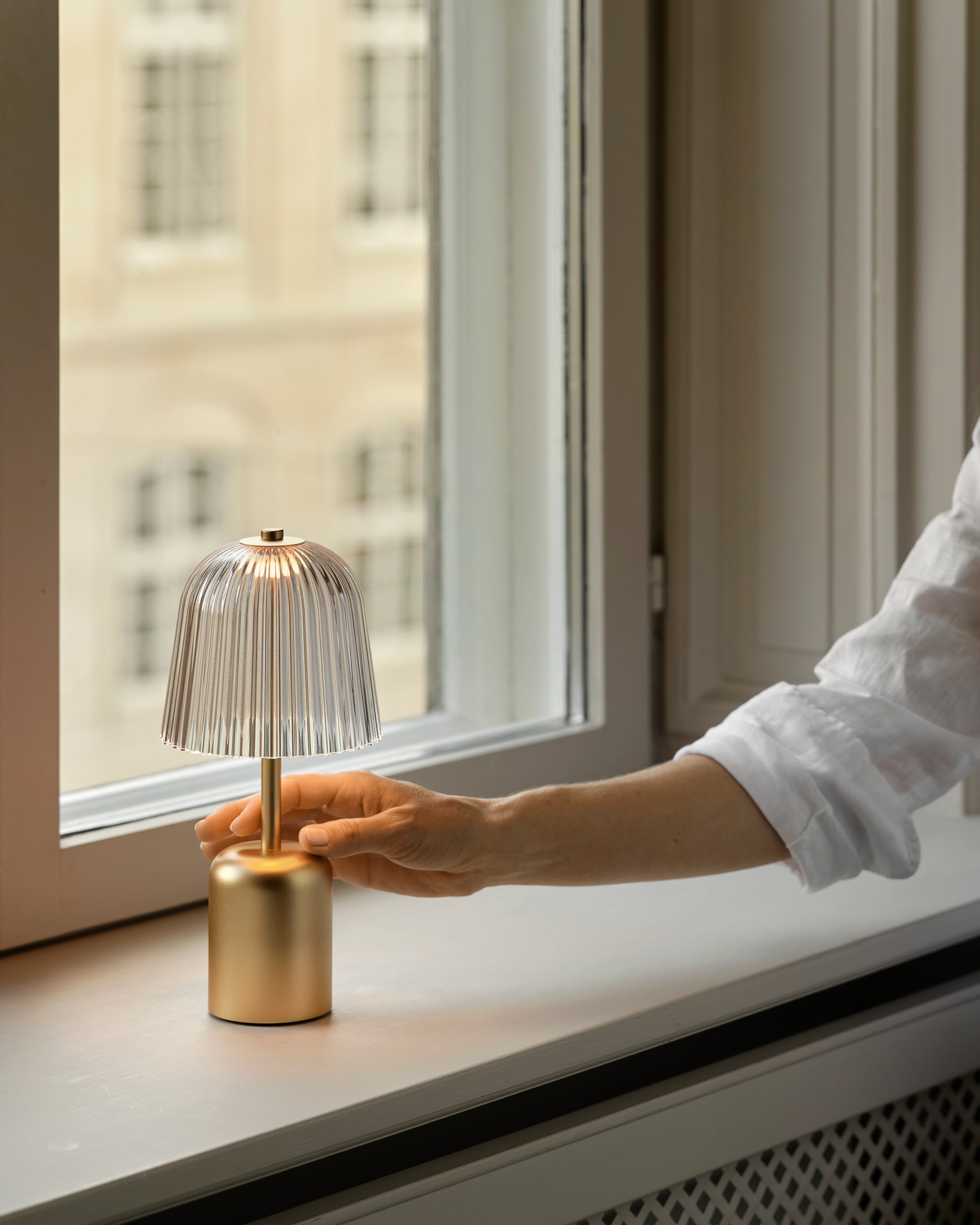 Asteea Portable Table Lamp