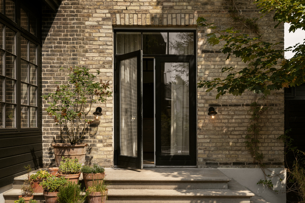 Liila Wall Outdoor