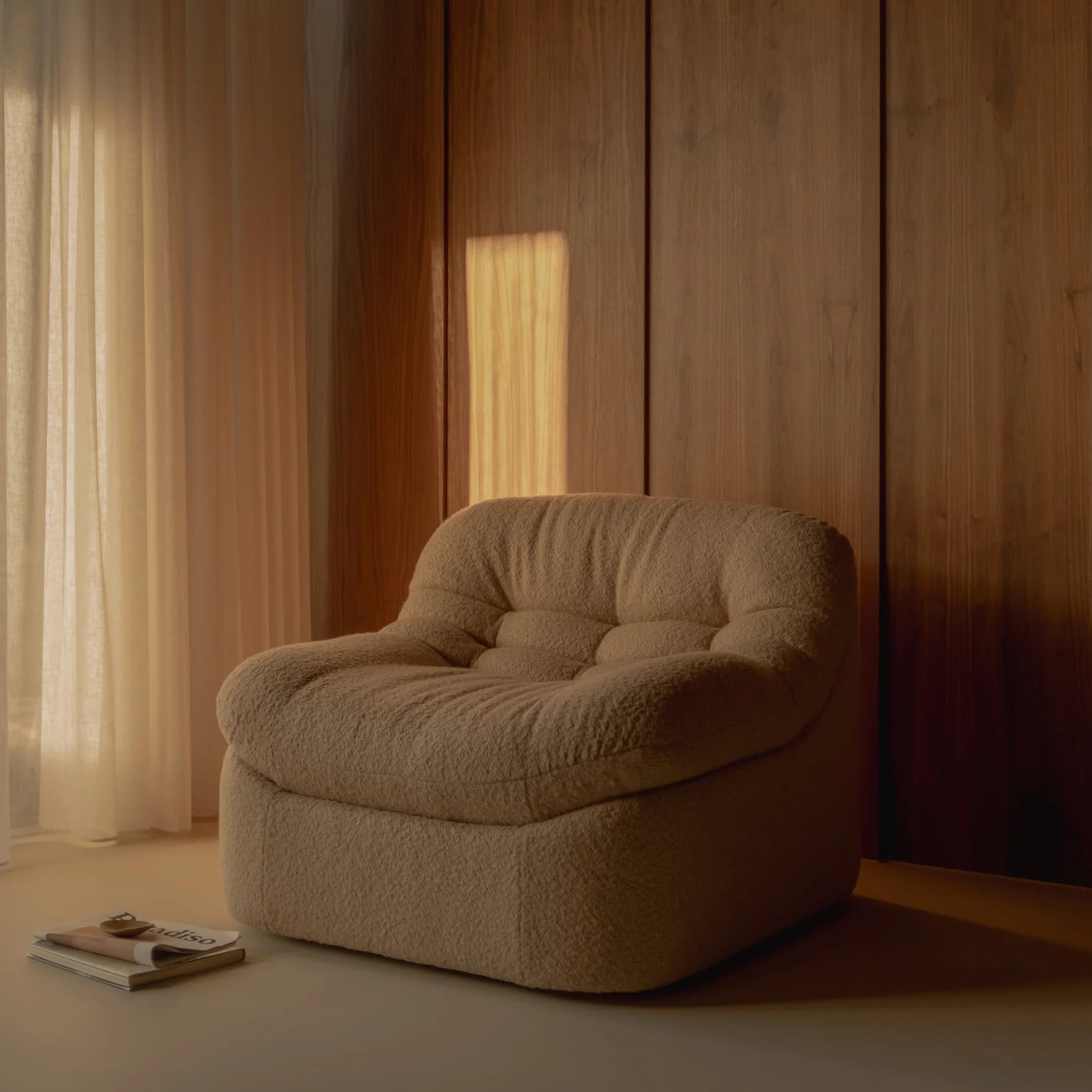 Glove Occasional Chair