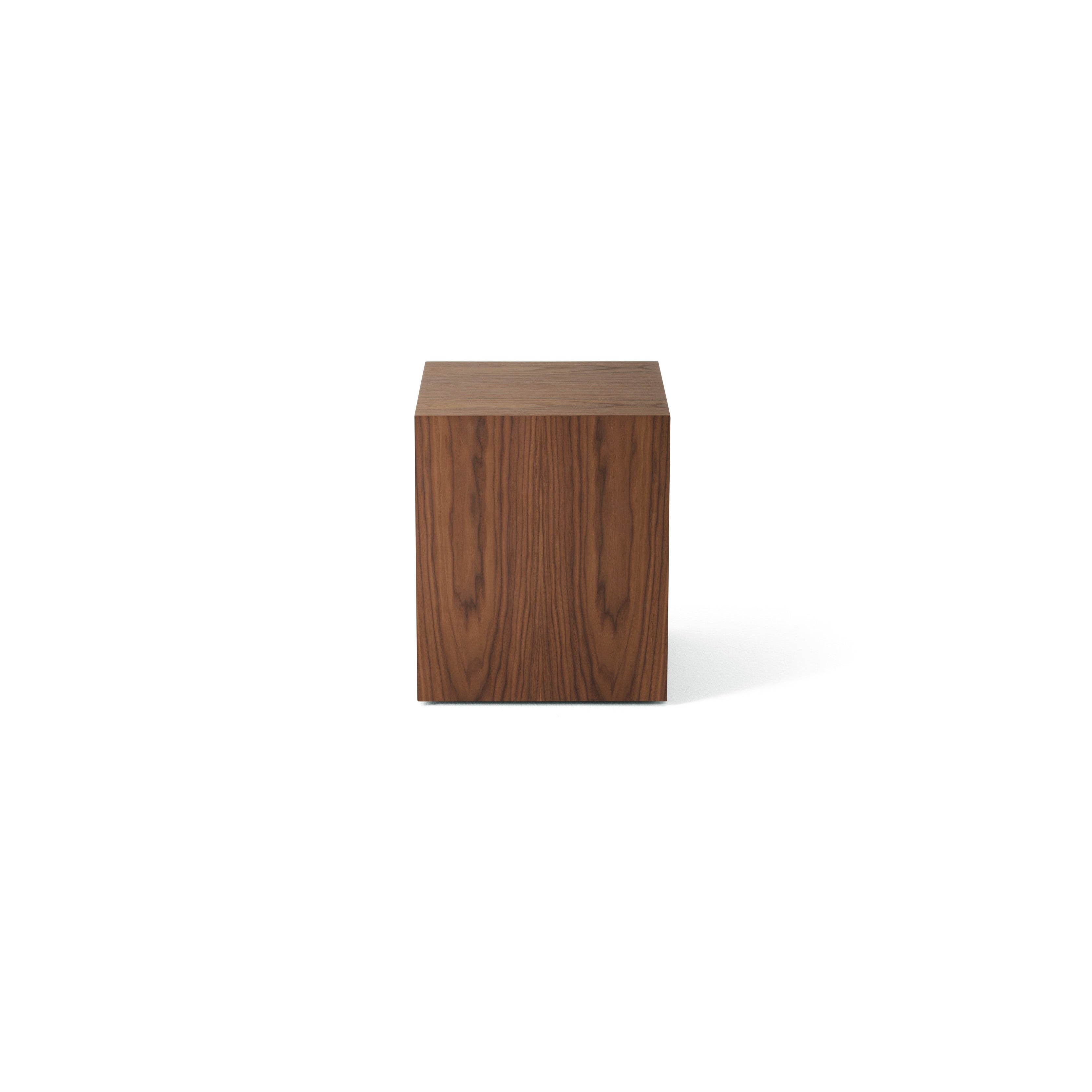 Mass Side Table w. Drawer