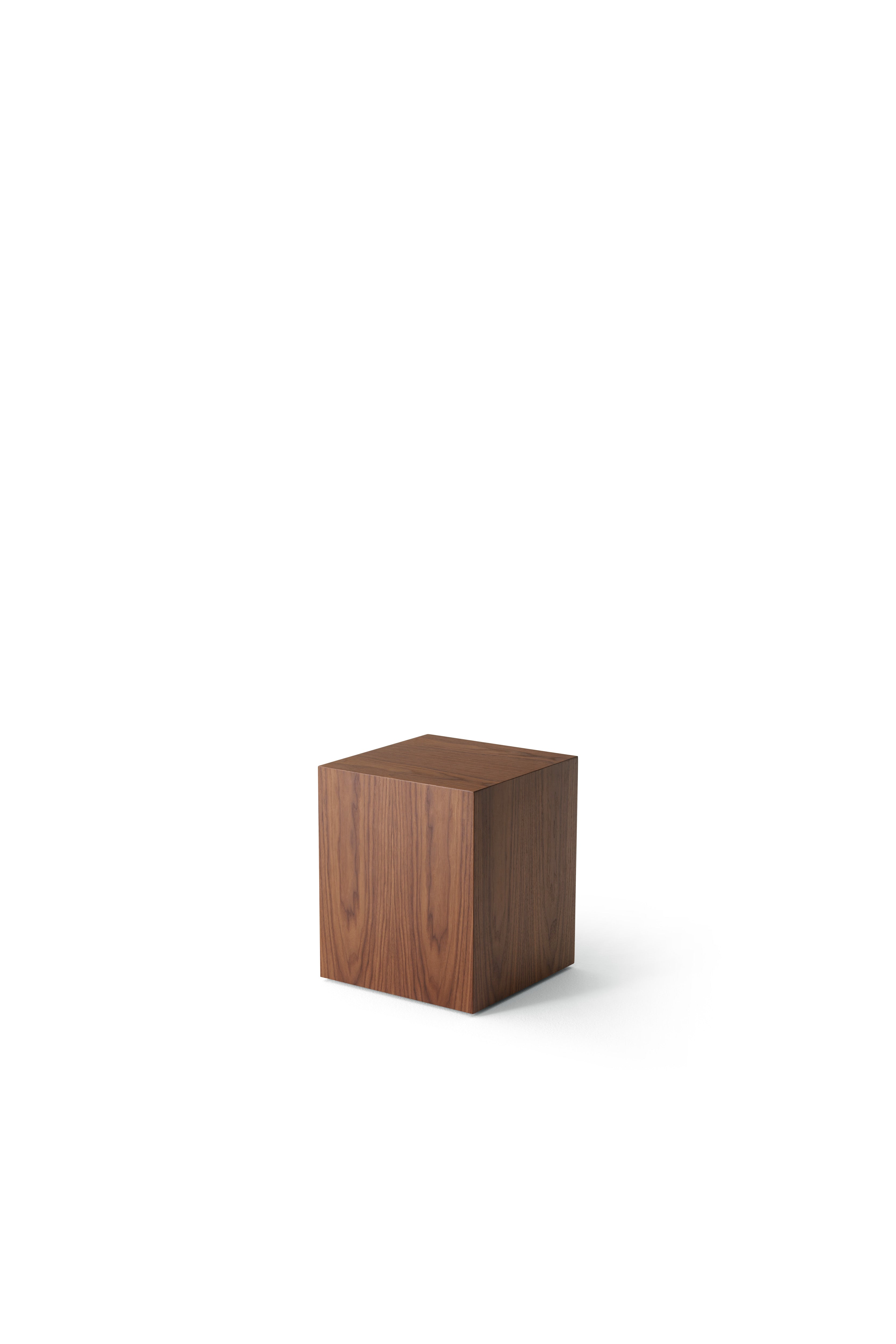 Mass Side Table w. Drawer