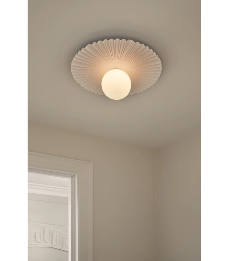 Liila Muuse Medium - White / Opal