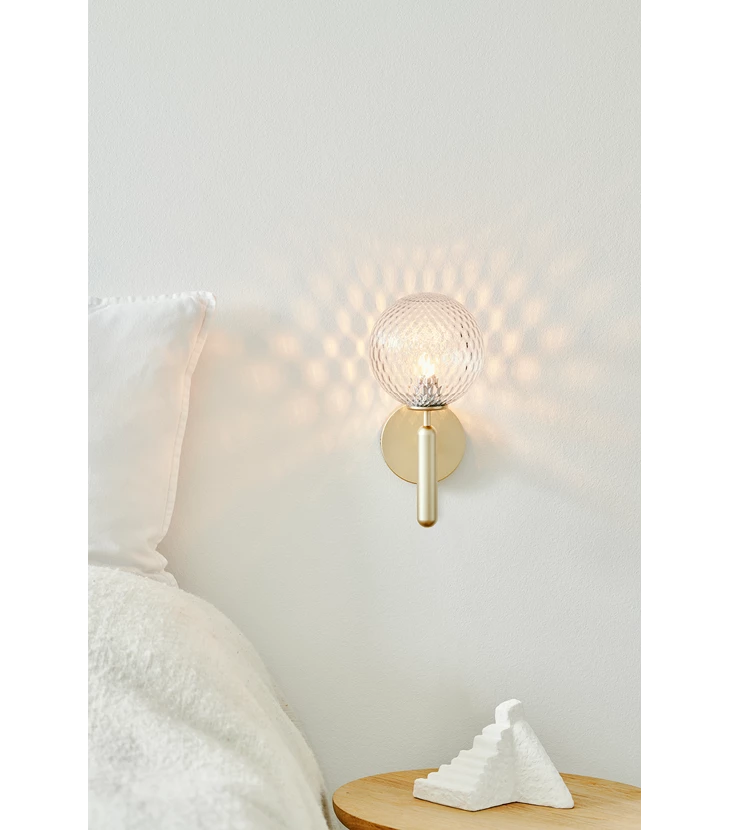 Miira Wall Light