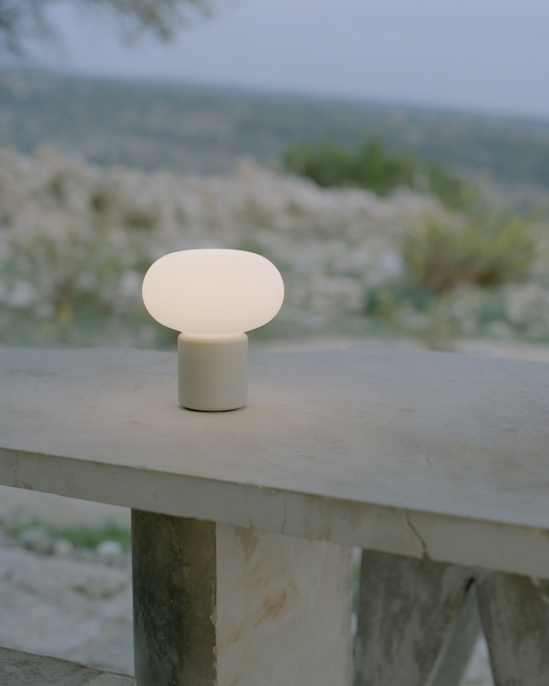 Karl-Johan Table Lamp Portable - Light Grey