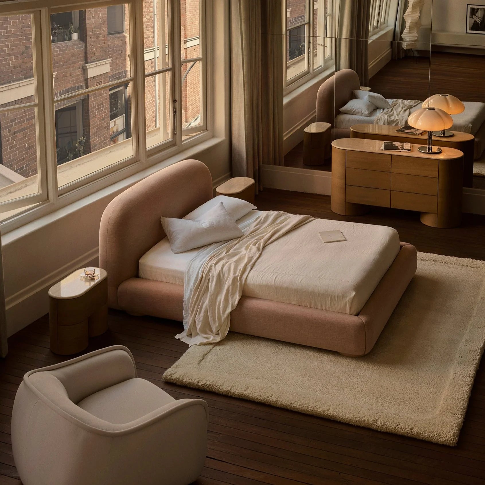 Lull Queen Bed