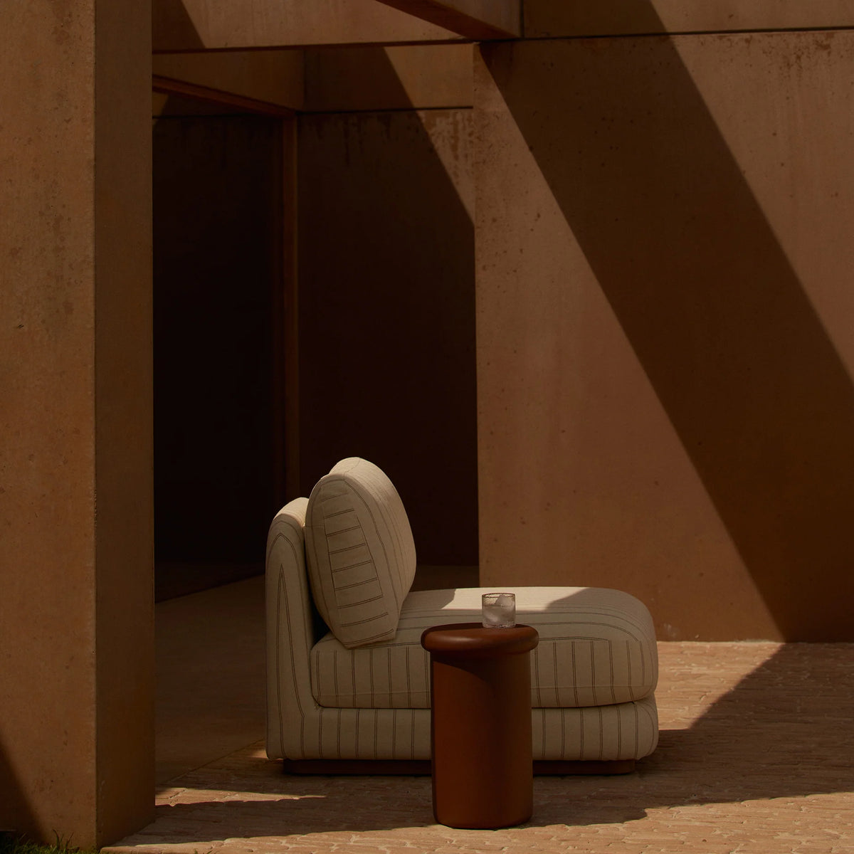 Stack Outdoor Lounge Chair