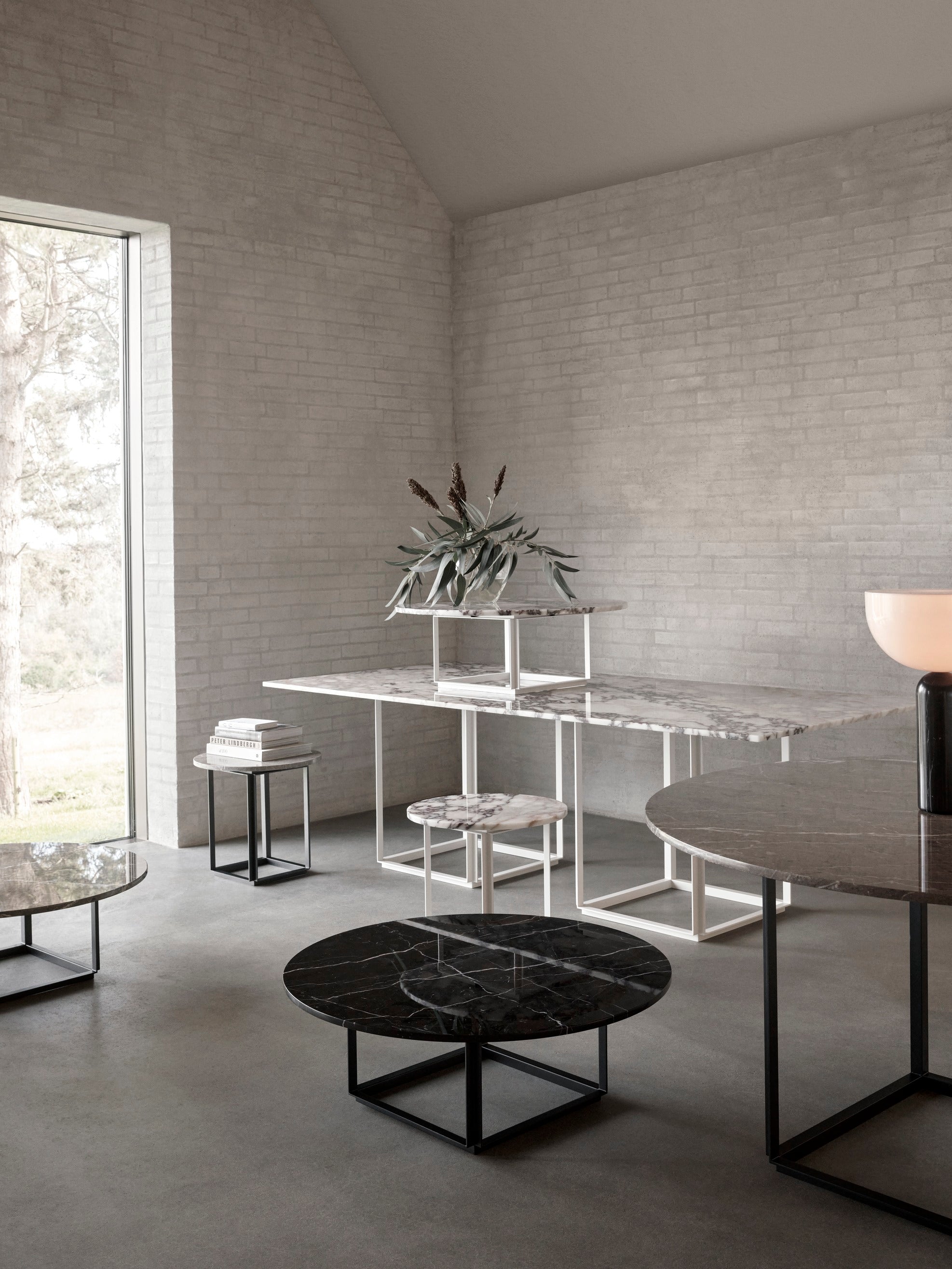 Florence Dining Table 145 cm - Gris Du Marais Marble