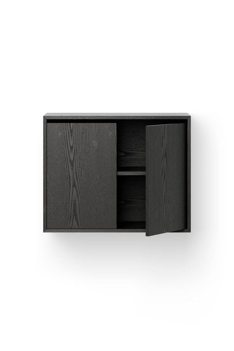 Cabinet Tall w. Doors