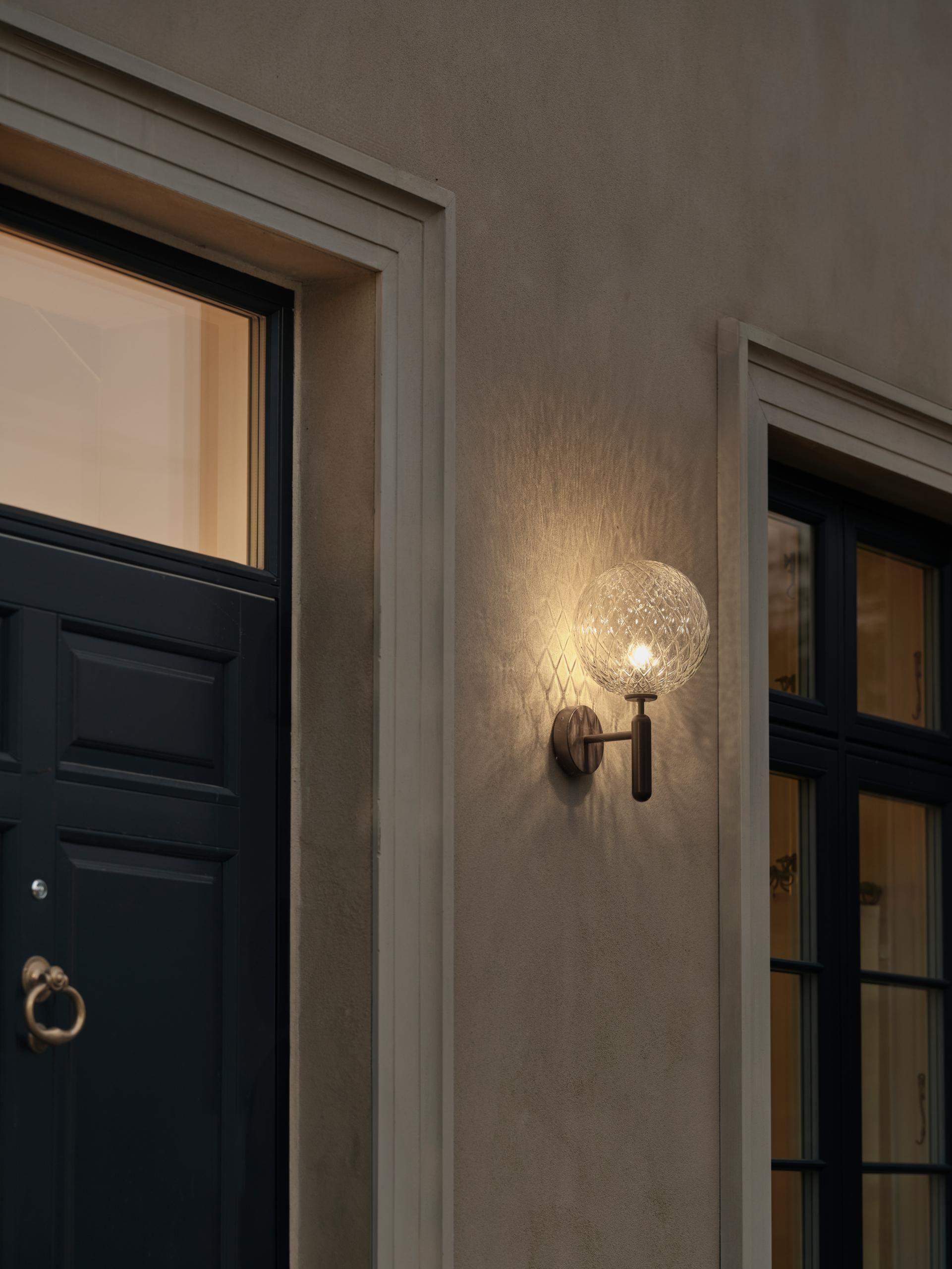 Miira Wall Outdoor