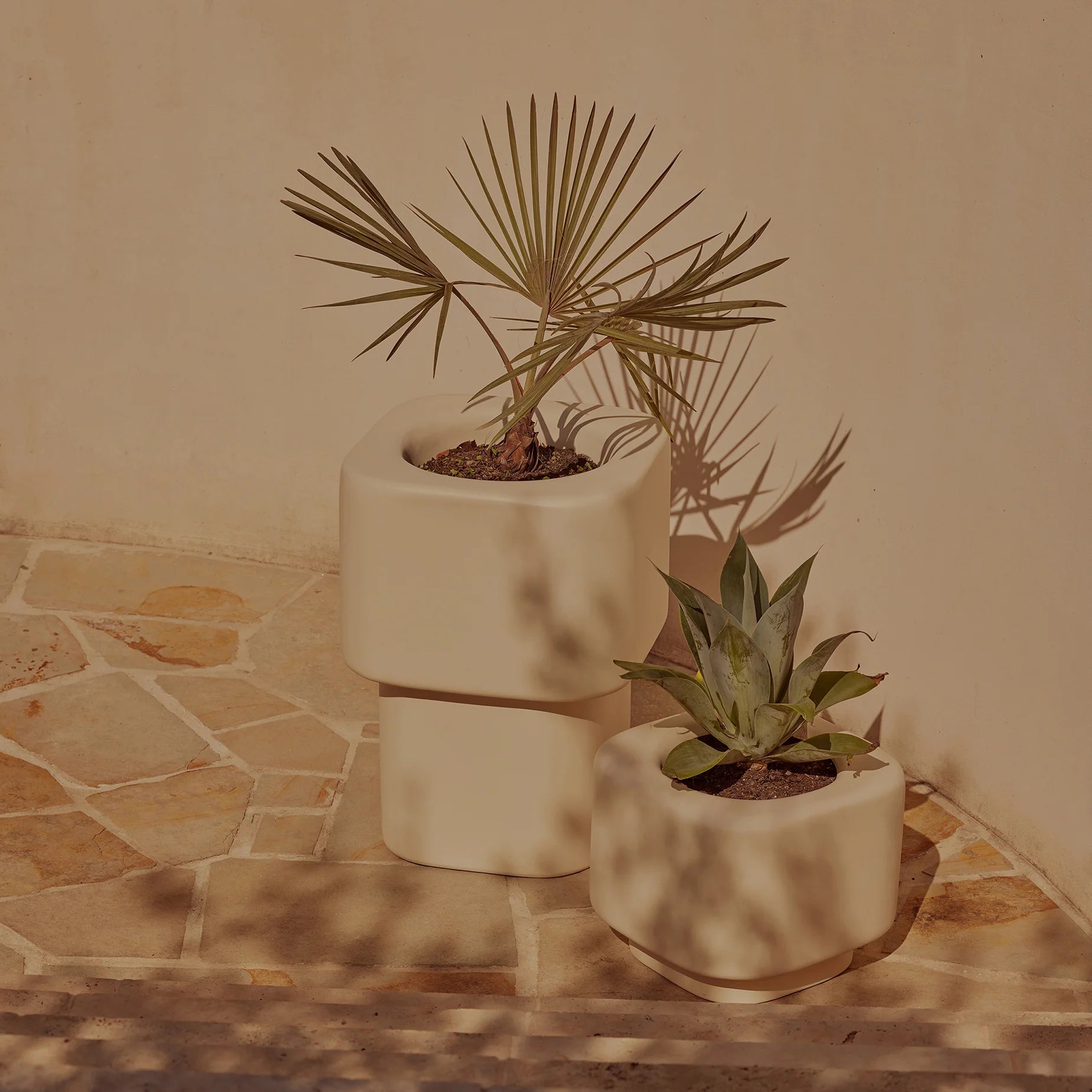 Khouie Outdoor Planter - Large