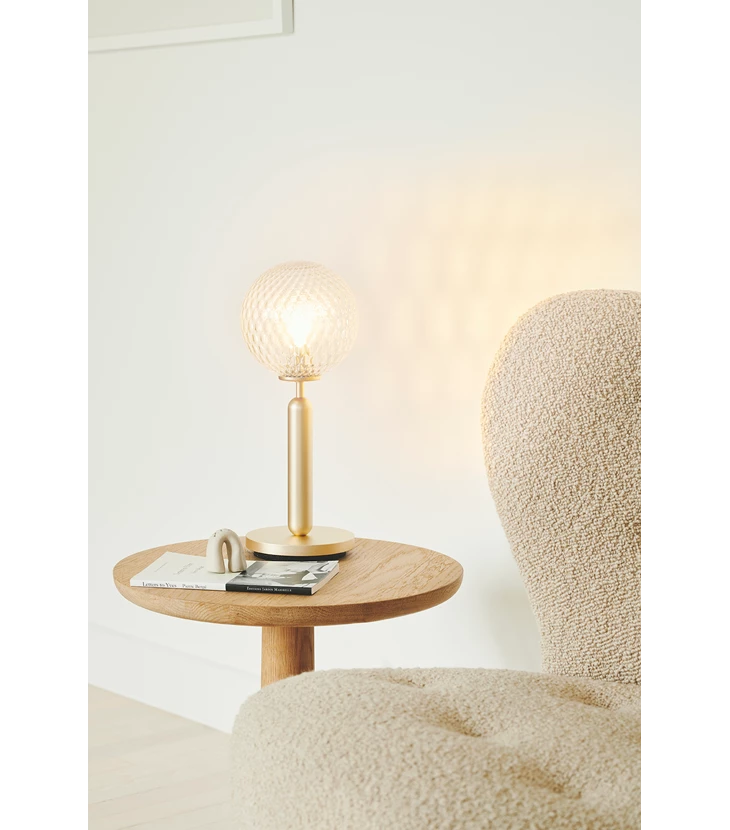 Miira Table