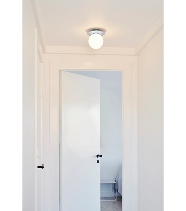 Liila 1 Medium - Light Silver / Opal