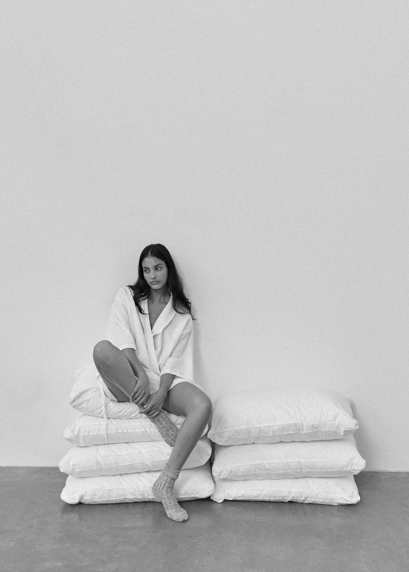 The Asymmetric Short Set - White