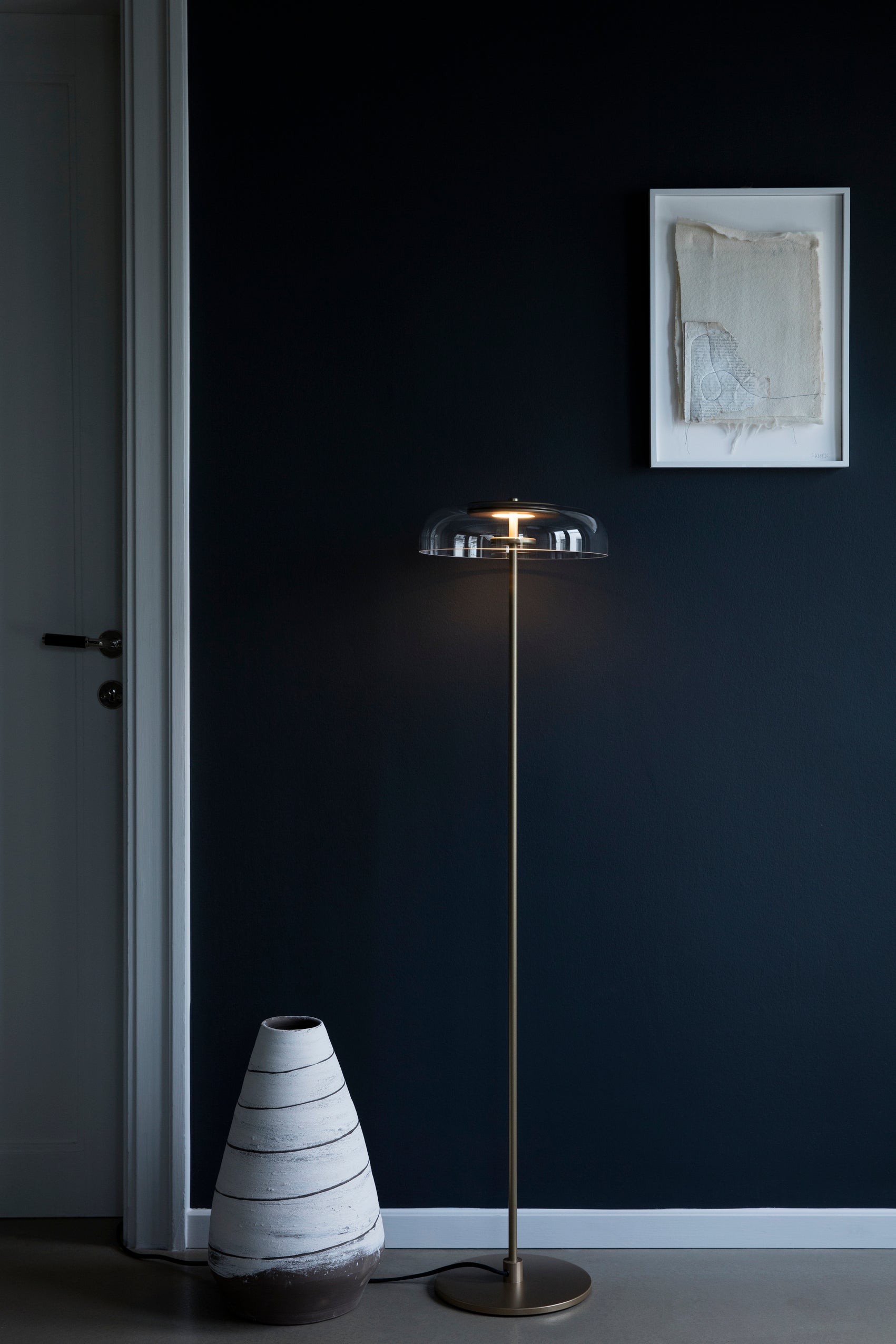 Blossi Floor Lamp - Nordic Gold / Clear